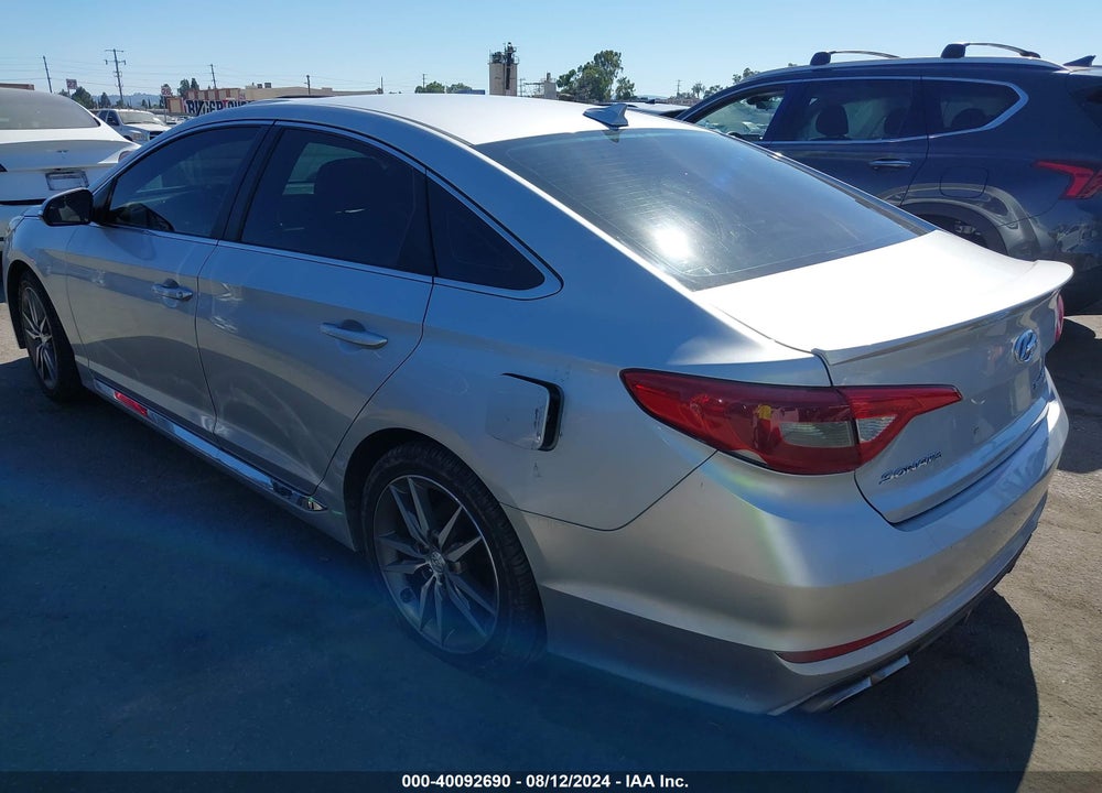 2017 HYUNDAI SONATA SPORT 2.0T VIN: 5NPE34AB4HH480529