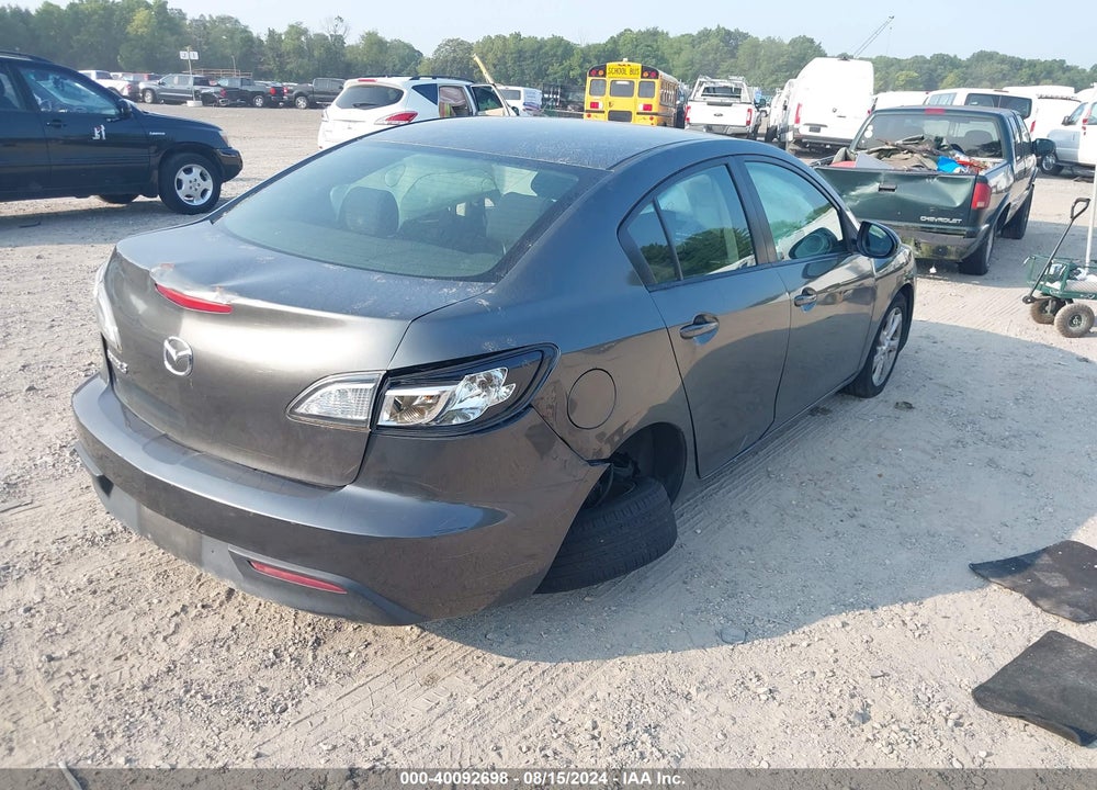 2011 MAZDA 3 I TOURING VIN: JM1BL1VGXB1434600