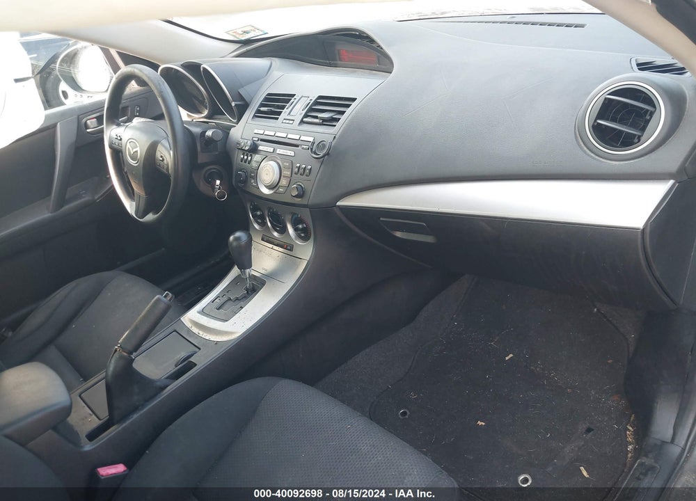 2011 MAZDA 3 I TOURING VIN: JM1BL1VGXB1434600