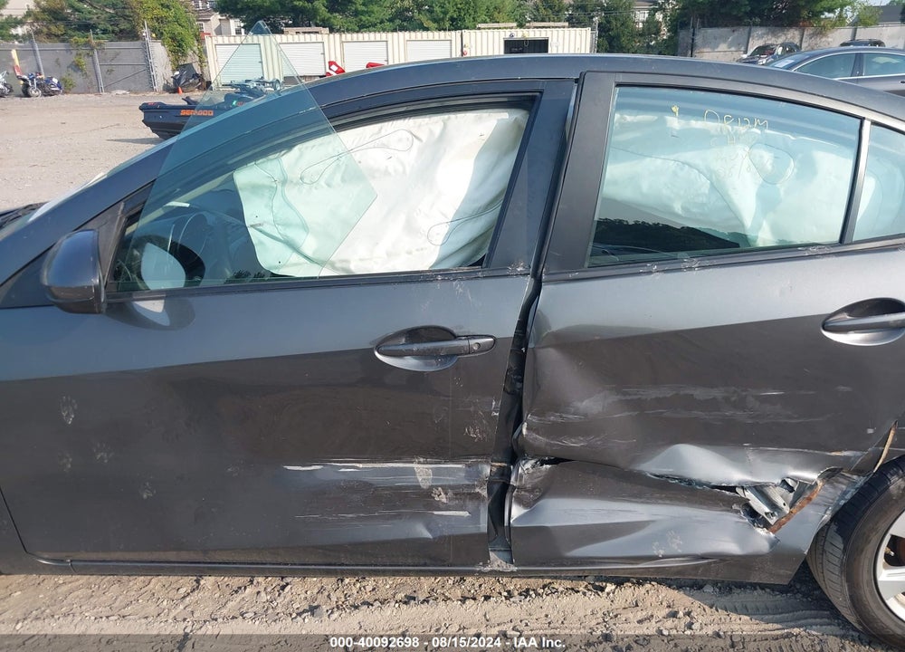 2011 MAZDA 3 I TOURING VIN: JM1BL1VGXB1434600