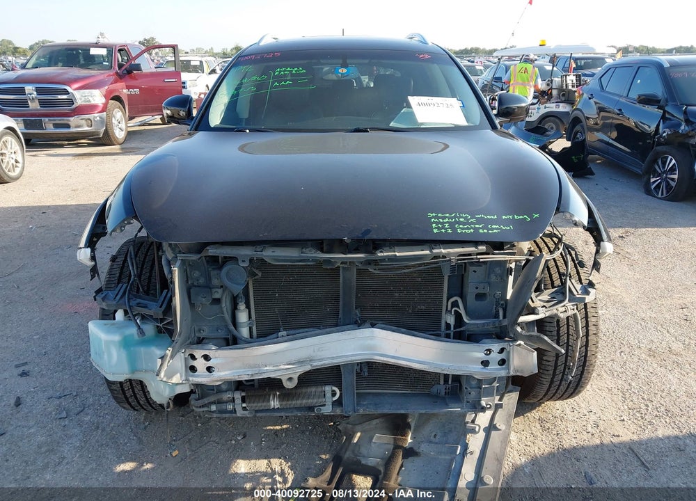 2014 INFINITI QX70 VIN: JN8CS1MU8EM451966