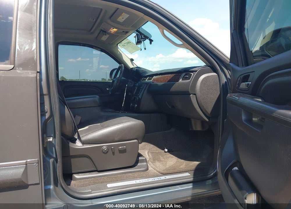 2011 GMC SIERRA 1500 DENALI VIN: 3GTP2XE26BG382898