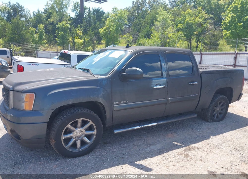 2011 GMC SIERRA 1500 DENALI VIN: 3GTP2XE26BG382898