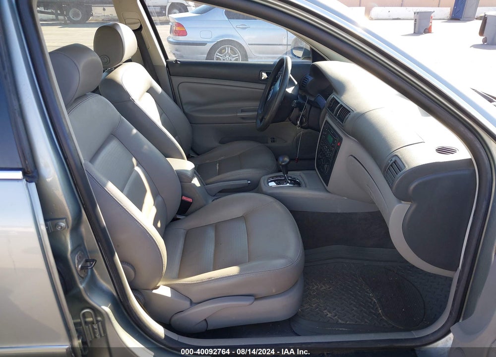 2004 VOLKSWAGEN PASSAT GLS VIN: WVWVD63BX4E287477