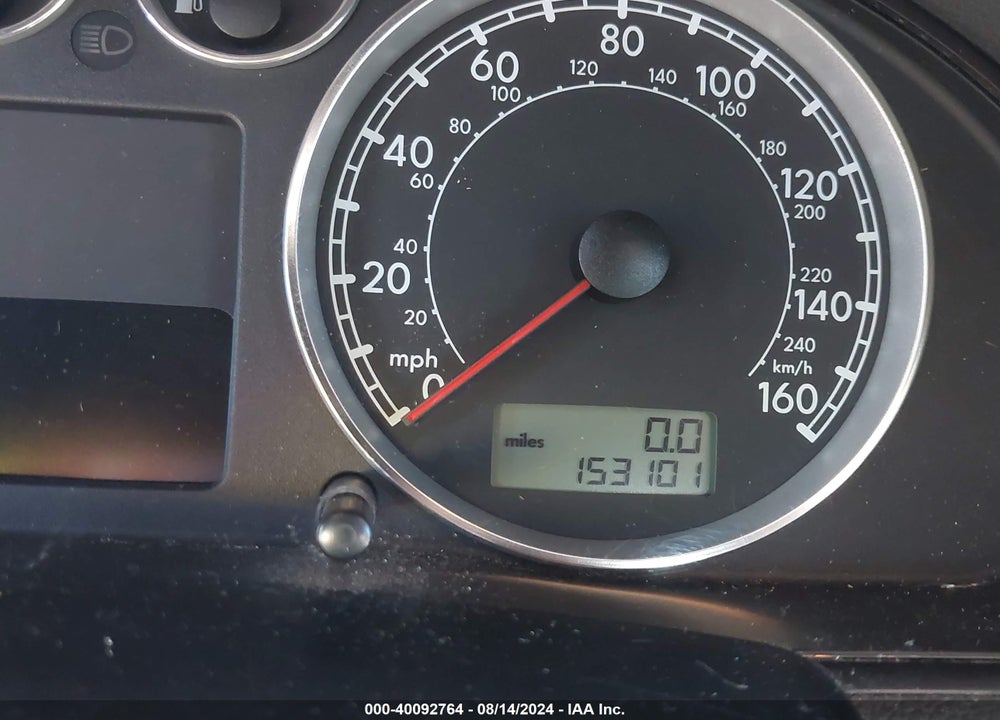 2004 VOLKSWAGEN PASSAT GLS VIN: WVWVD63BX4E287477