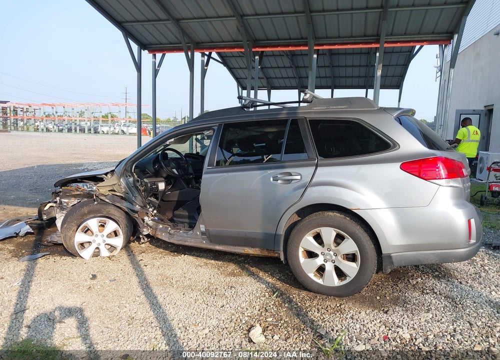 2011 SUBARU OUTBACK 2.5I PREMIUM VIN: 4S4BRBGC2B3326678