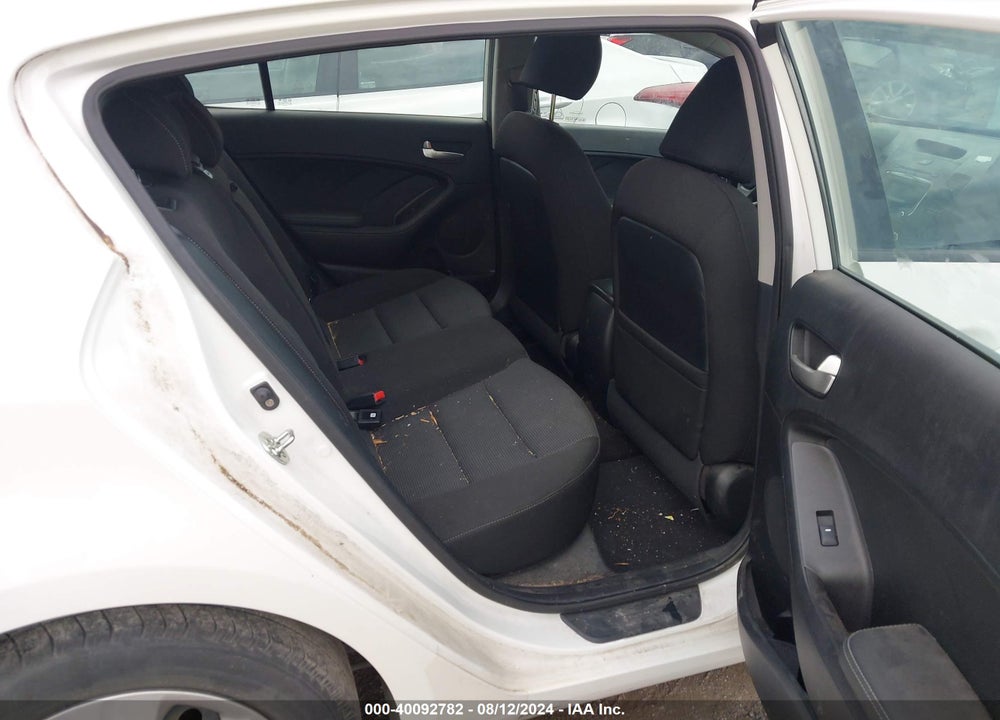 2017 KIA FORTE LX VIN: KNAFK5A86H5692475