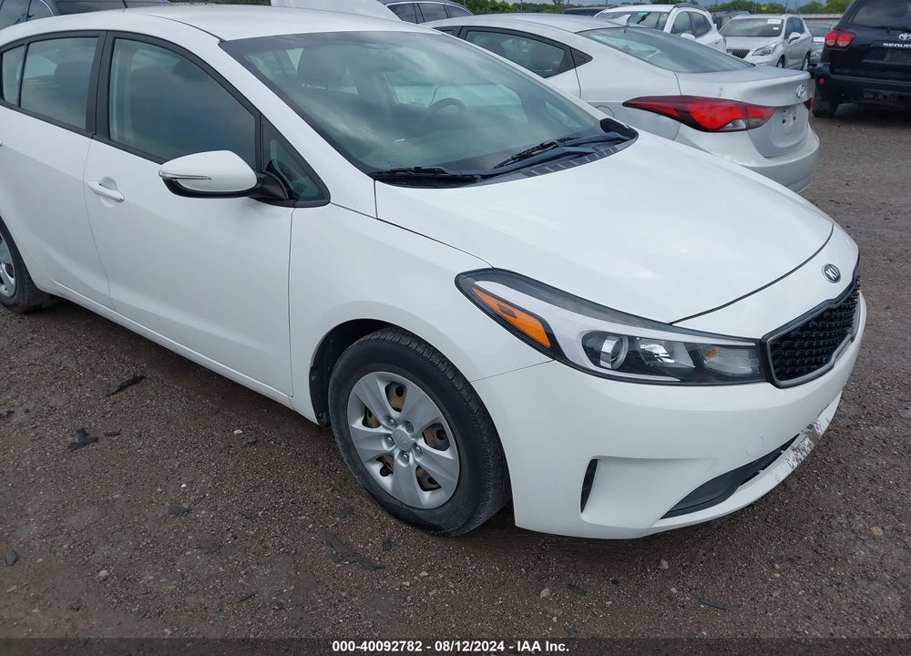 2017 KIA FORTE LX VIN: KNAFK5A86H5692475