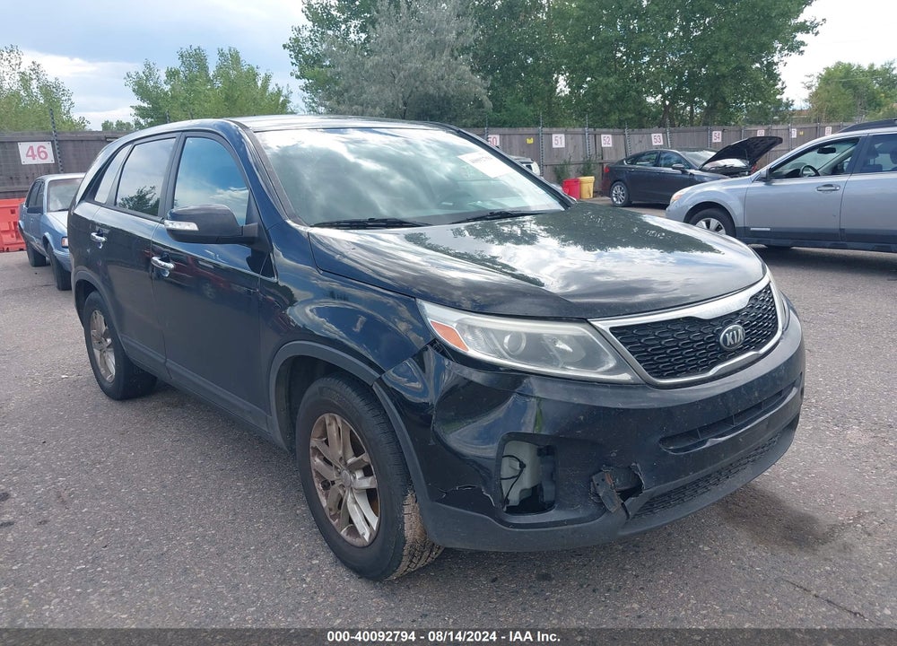 2015 KIA SORENTO LX VIN: 5XYKT3A65FG621709