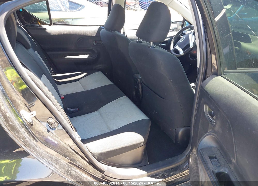 2016 TOYOTA PRIUS C TWO VIN: JTDKDTB3XG1121189