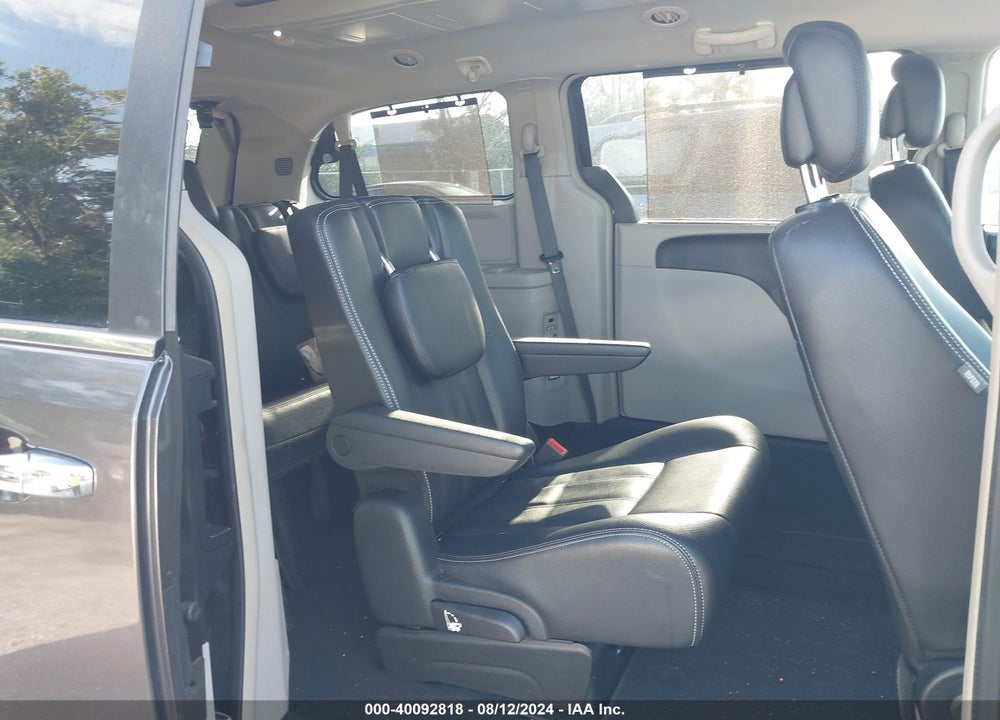 2016 CHRYSLER TOWN & COUNTRY TOURING VIN: 2C4RC1BG5GR305685