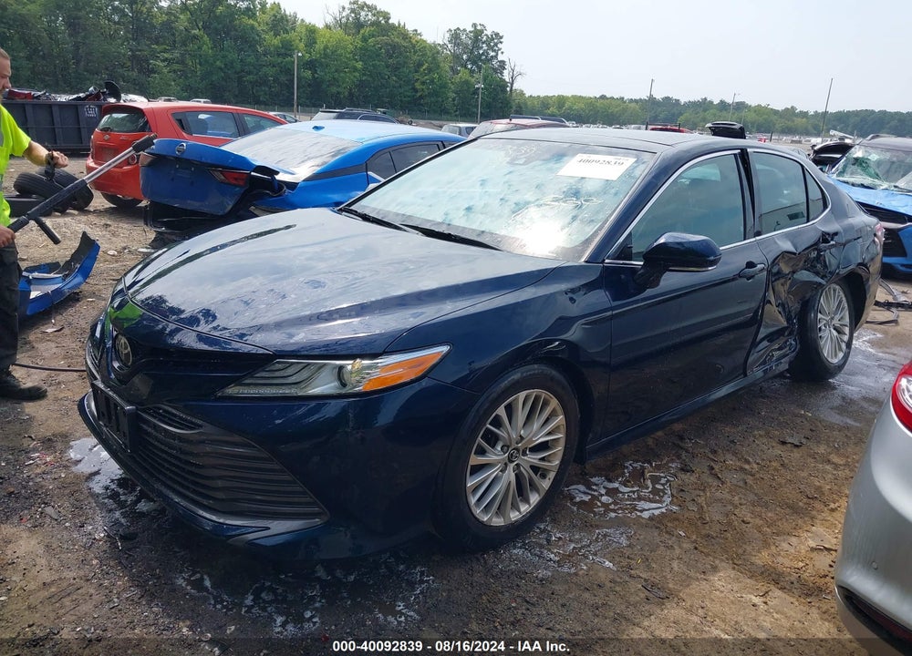 2018 TOYOTA CAMRY XLE VIN: 4T1B11HK7JU514175