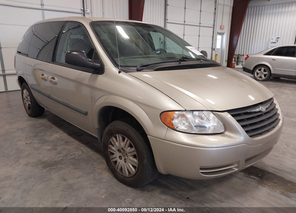 2005 CHRYSLER TOWN & COUNTRY VIN: 1C4GP45R45B235179