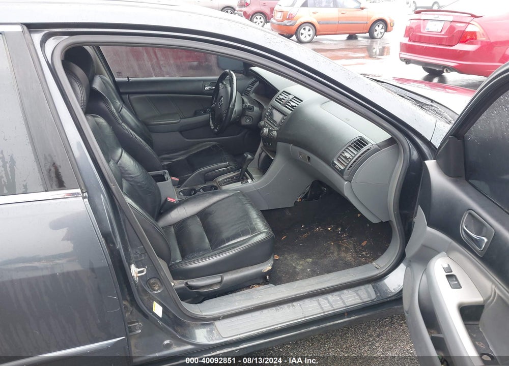 2004 HONDA ACCORD 2.4 EX VIN: 1HGCM56844A074969