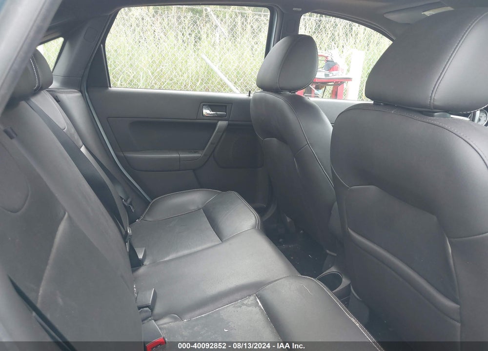 2009 FORD FOCUS VIN: 1FAHP37N89W124292
