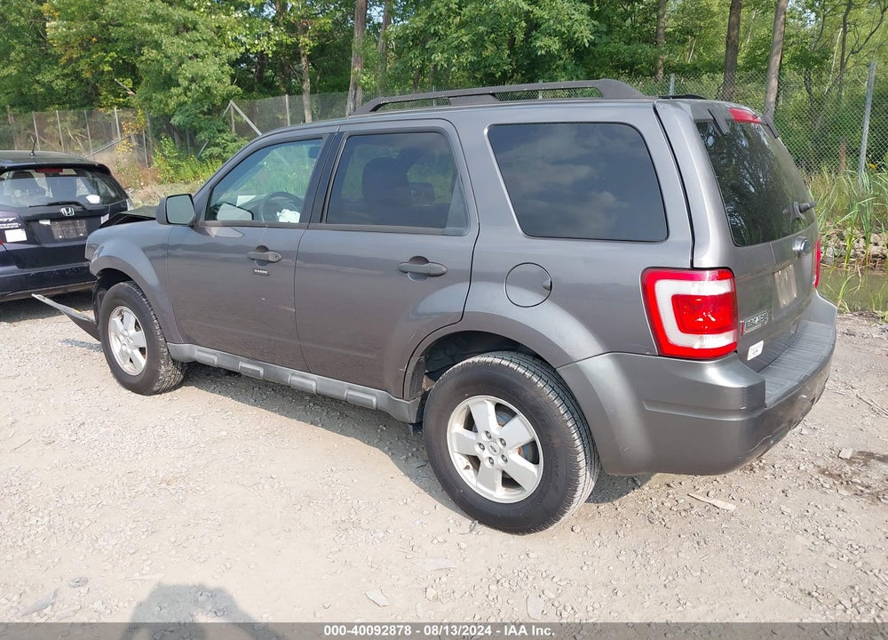 2010 FORD ESCAPE XLT VIN: 1FMCU0DG5AKA03065