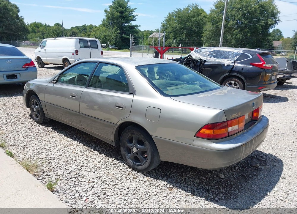 1999 LEXUS ES 300 VIN: JT8BF28G2X0231642