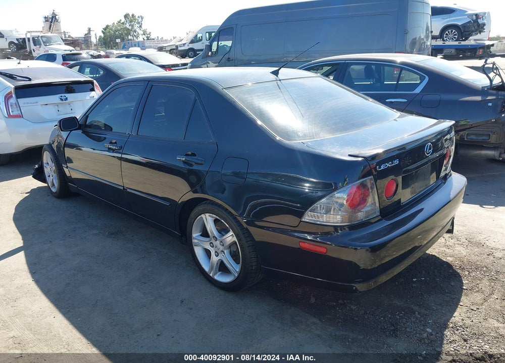 2005 LEXUS IS 300 VIN: JTHBD192150096377