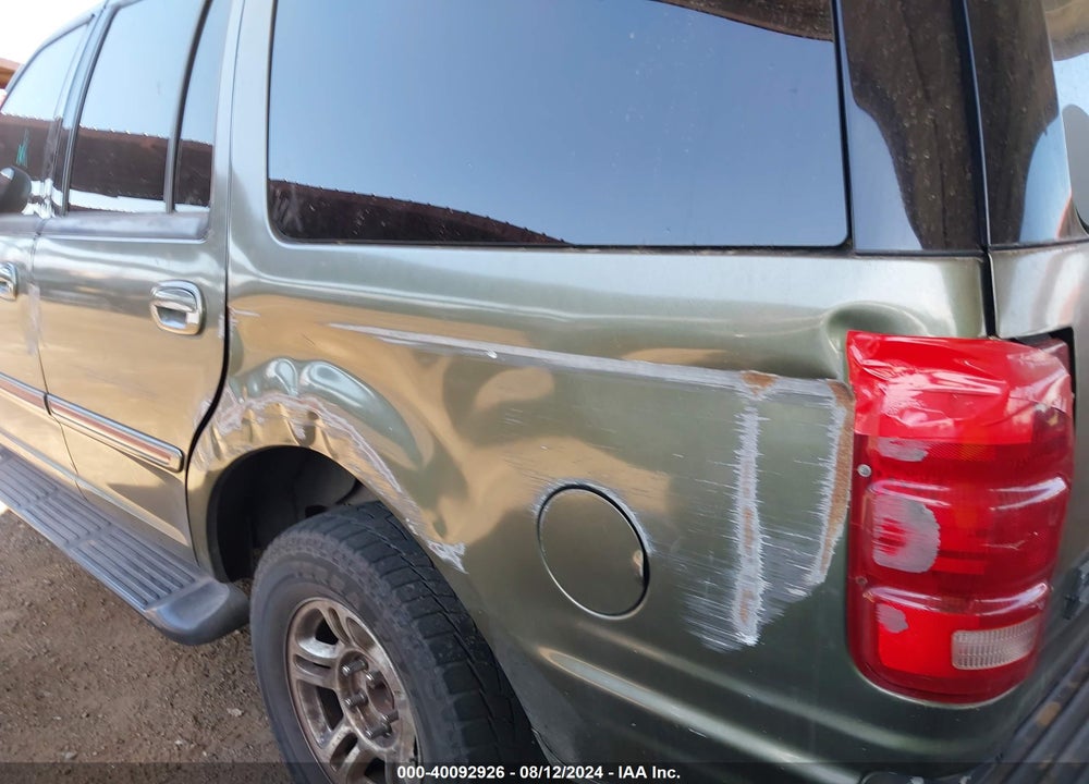 2001 FORD EXPEDITION XLT VIN: 1FMRU16W11LB12721