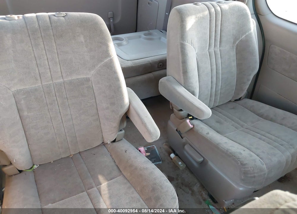2002 TOYOTA SIENNA LE VIN: 4T3ZF13C72U482935