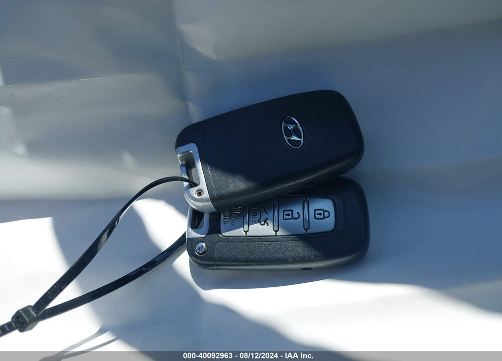 2012 HYUNDAI ELANTRA LIMITED (ULSAN PLANT) VIN: KMHDH4AE7CU353517
