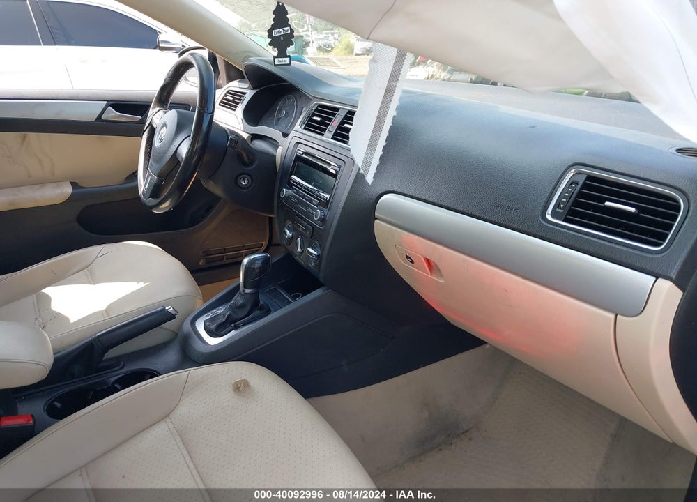 2013 VOLKSWAGEN JETTA 2.5L SE VIN: 3VWDP7AJ9DM267876