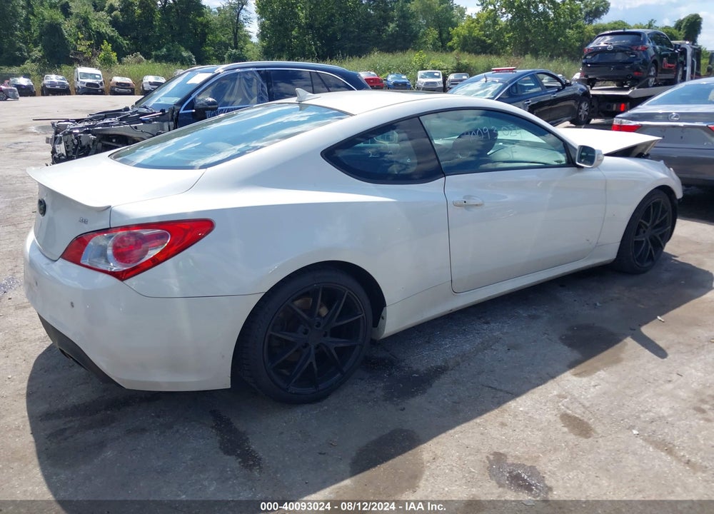 2011 HYUNDAI GENESIS 3.8 GRAND TOURING VIN: KMHHU6KH7BU042864