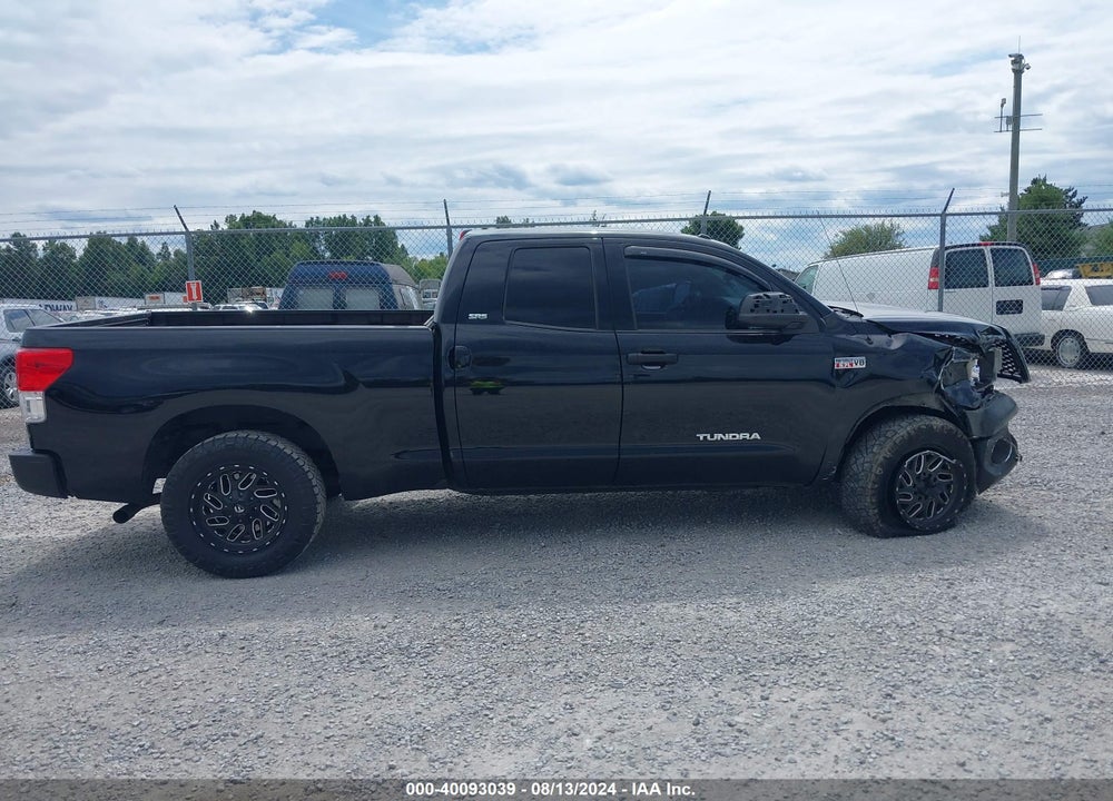 2011 TOYOTA TUNDRA GRADE 5.7L V8 VIN: 5TFUW5F11BX189412