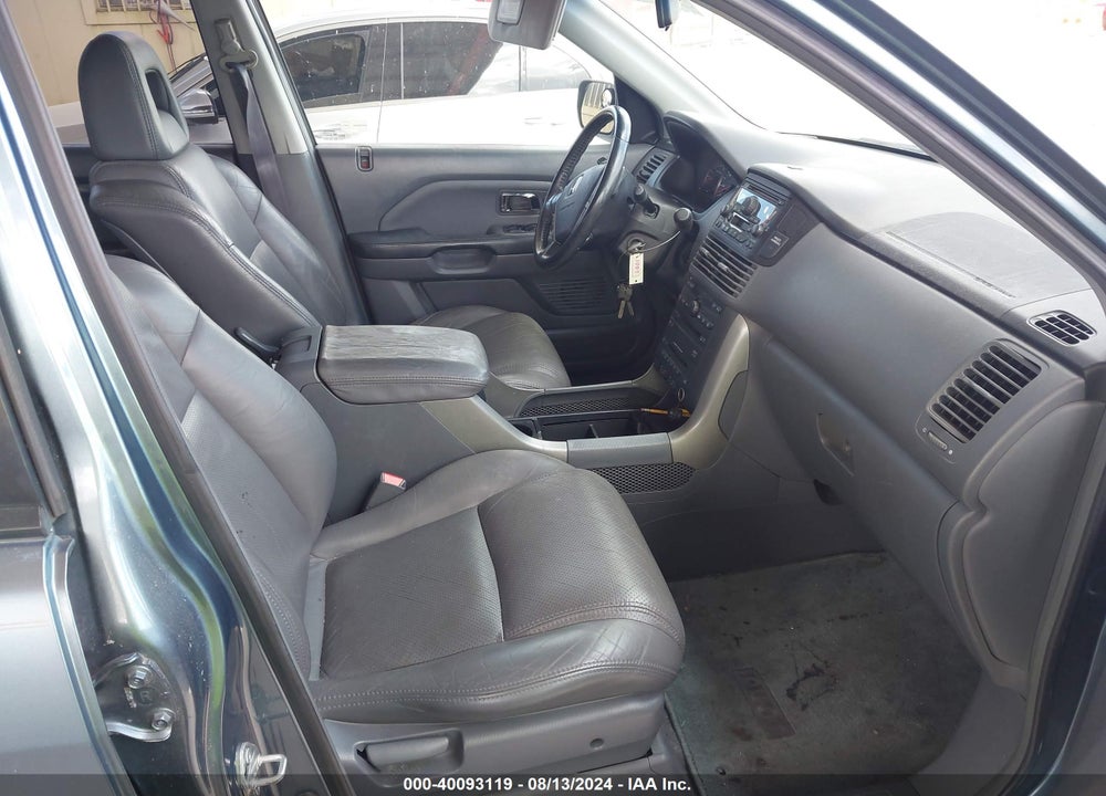 2005 HONDA PILOT EX-L VIN: 5FNYF18665B021007