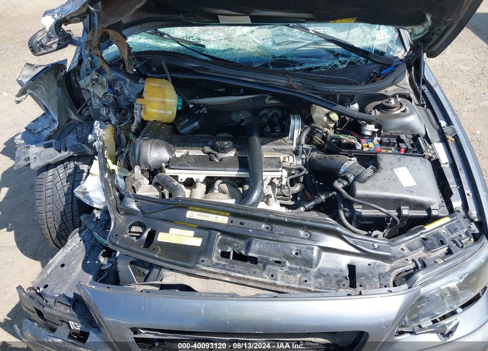 2004 VOLVO S60 2.5T VIN: YV1RS59V442411208
