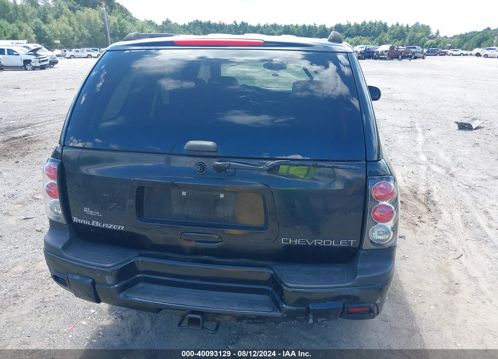 2002 CHEVROLET TRAILBLAZER LS VIN: 1GNDT13S322460862