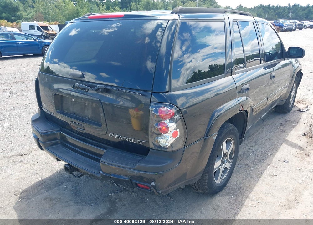 2002 CHEVROLET TRAILBLAZER LS VIN: 1GNDT13S322460862