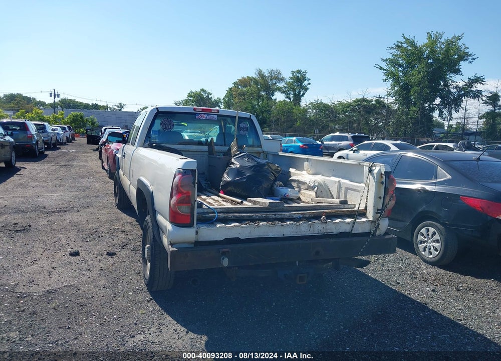 2007 CHEVROLET SILVERADO 2500HD CLASSIC WORK TRUCK VIN: 1GCHC29U57E142384