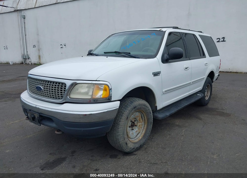 2000 FORD EXPEDITION XLT VIN: 1FMPU16L6YLB74297