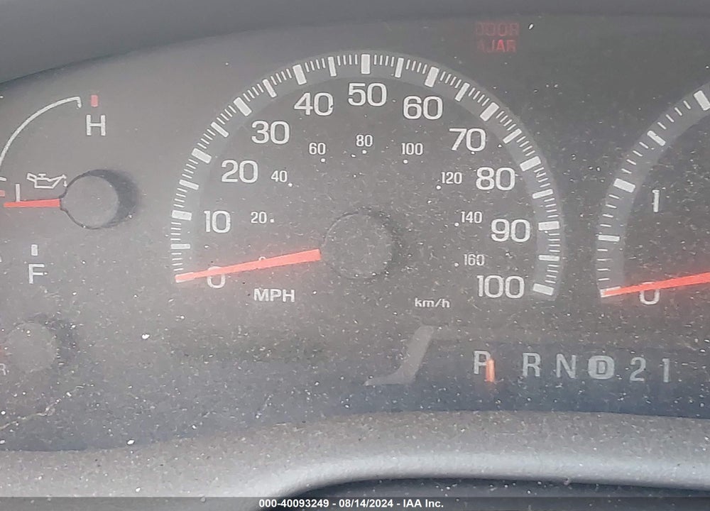 2000 FORD EXPEDITION XLT VIN: 1FMPU16L6YLB74297