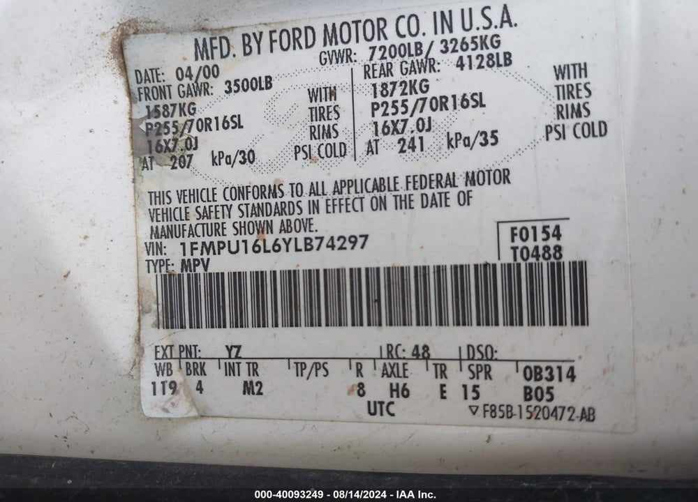 2000 FORD EXPEDITION XLT VIN: 1FMPU16L6YLB74297