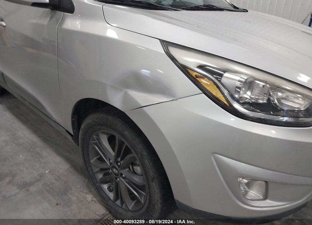 2015 HYUNDAI TUCSON SE VIN: KM8JU3AG8FU043696