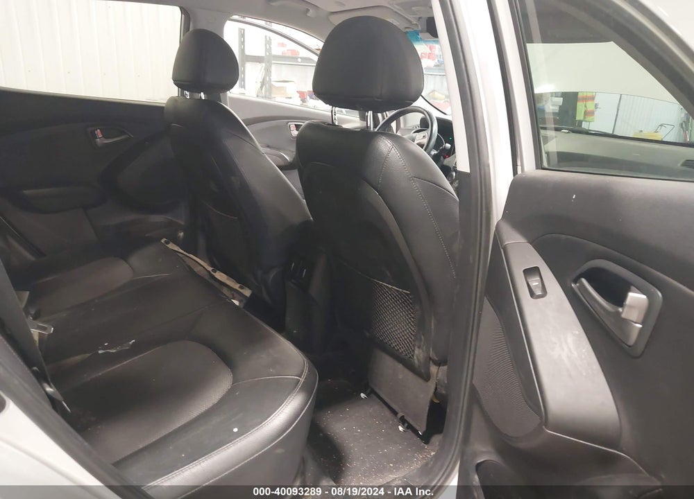 2015 HYUNDAI TUCSON SE VIN: KM8JU3AG8FU043696