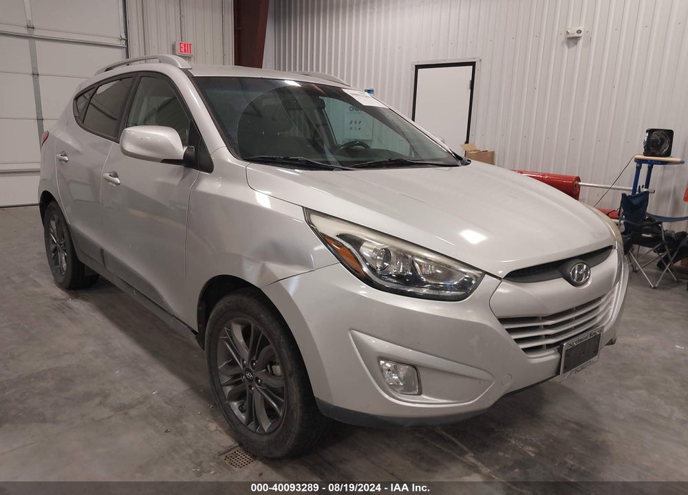 2015 HYUNDAI TUCSON SE VIN: KM8JU3AG8FU043696