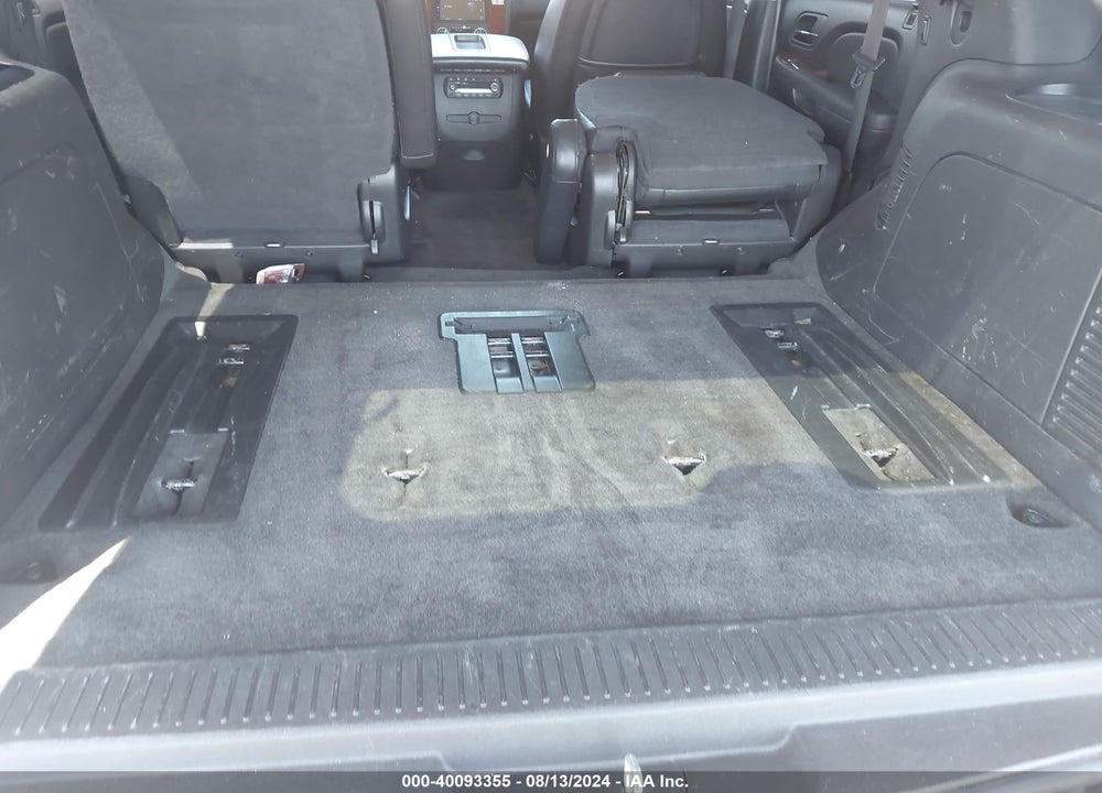 2011 CHEVROLET TAHOE LT VIN: 1GNSCBE03BR128775