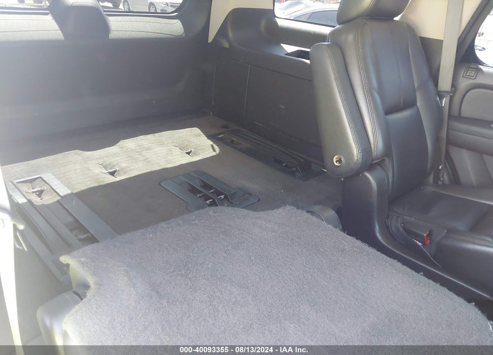 2011 CHEVROLET TAHOE LT VIN: 1GNSCBE03BR128775