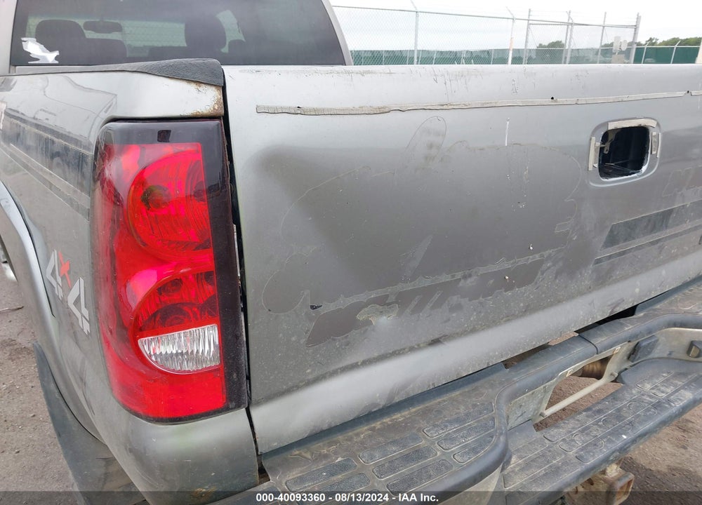 2006 CHEVROLET SILVERADO 2500HD LT1 VIN: 1GCHK23D76F194653