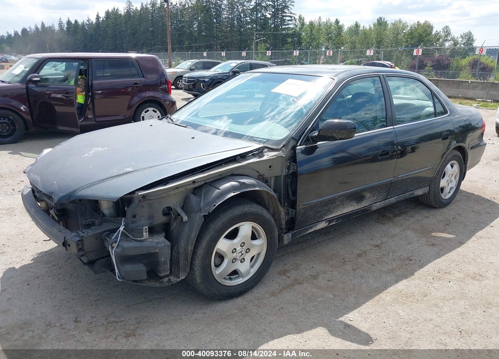 1999 HONDA ACCORD EX V6 VIN: 1HGCG1650XA033698