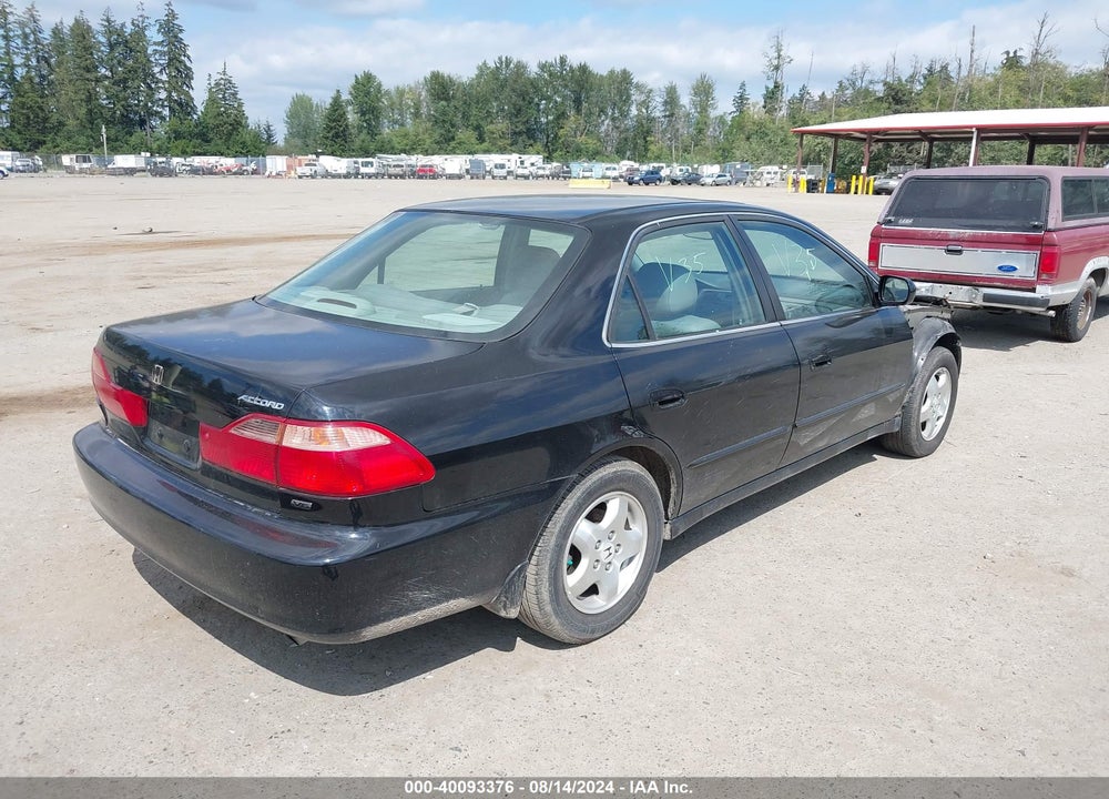 1999 HONDA ACCORD EX V6 VIN: 1HGCG1650XA033698