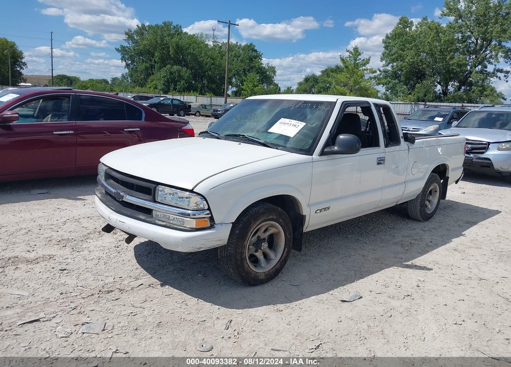 1998 CHEVROLET S-10 LS FLEETSIDE VIN: 1GCCS1947W8132167