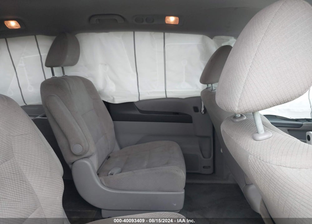 2015 HONDA ODYSSEY LX VIN: 5FNRL5H25FB041137