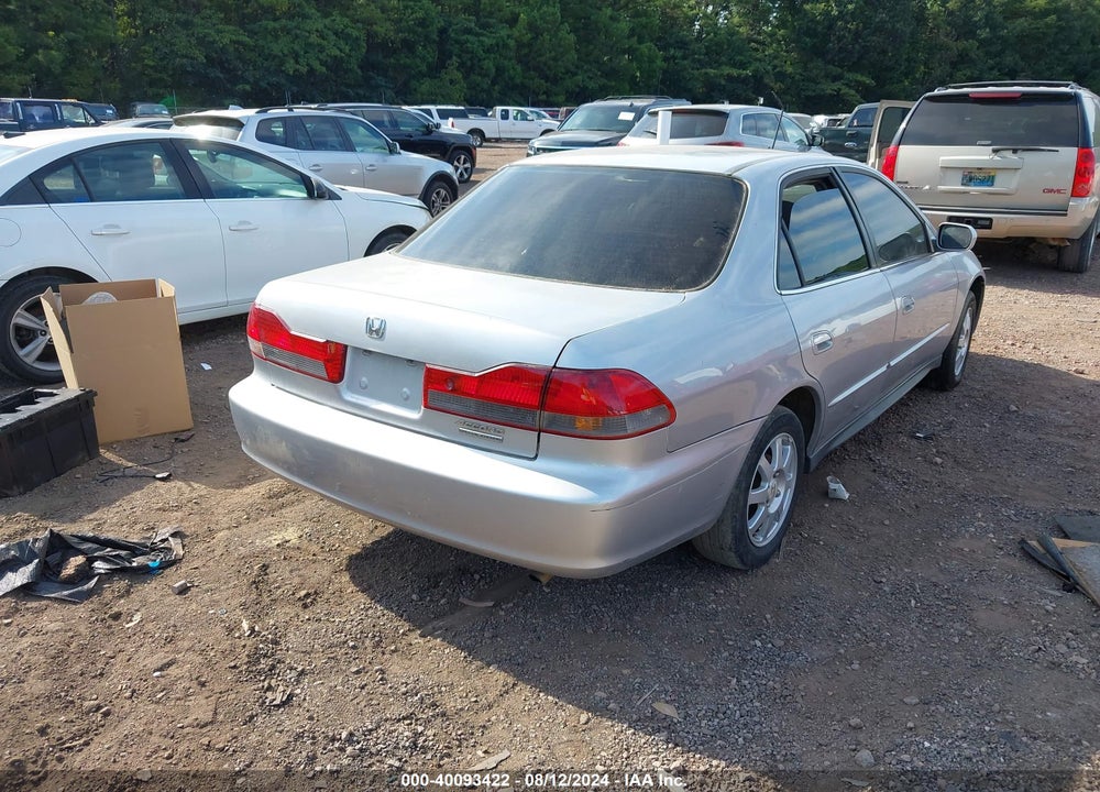 2002 HONDA ACCORD 2.3 SE VIN: 1HGCG56772A087615