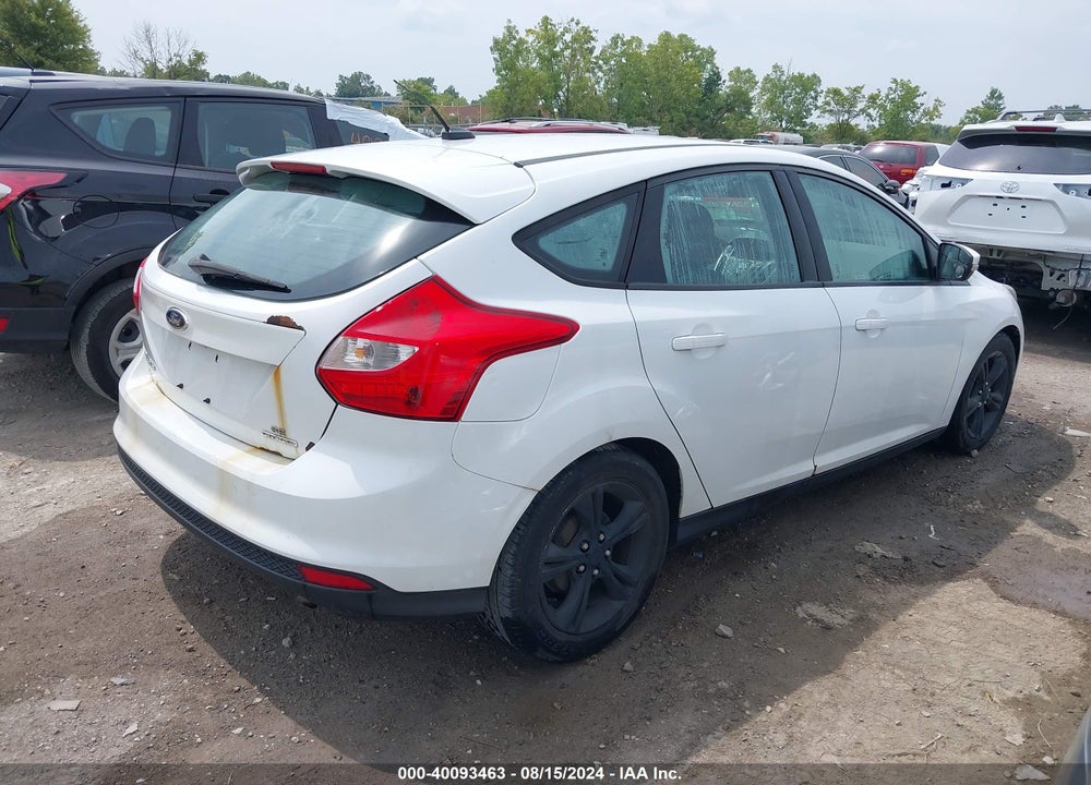 2014 FORD FOCUS SE VIN: 1FADP3K20EL245180