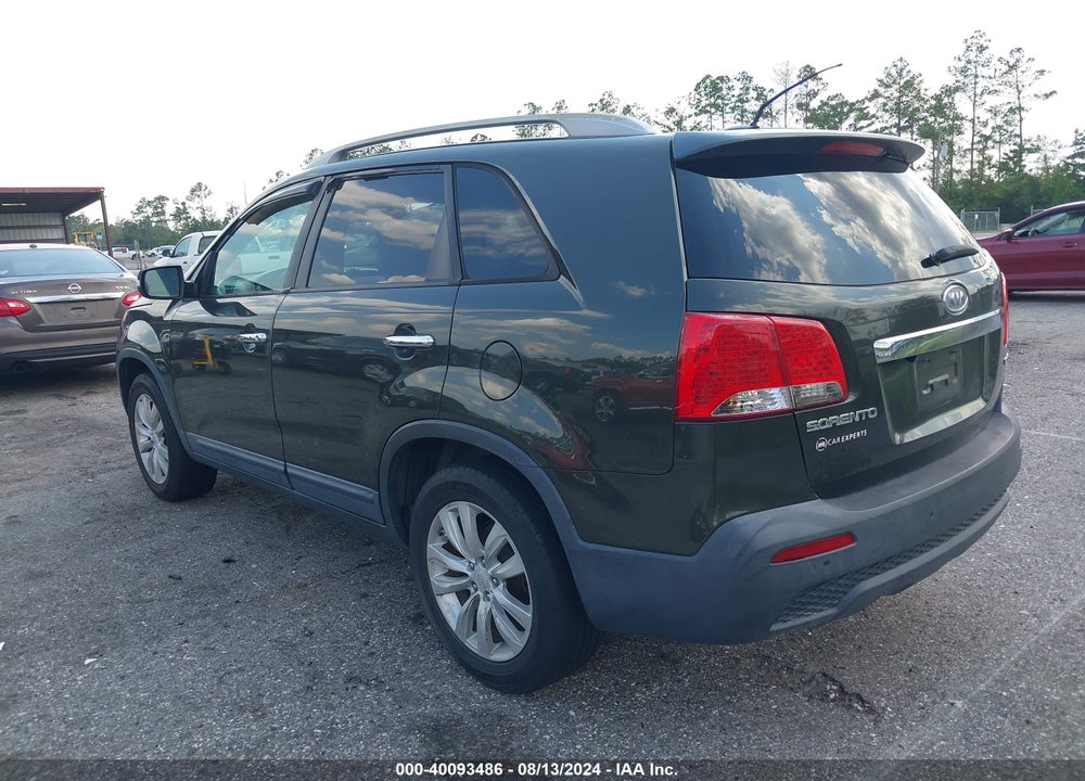 2011 KIA SORENTO EX V6 VIN: 5XYKU4A26BG105837