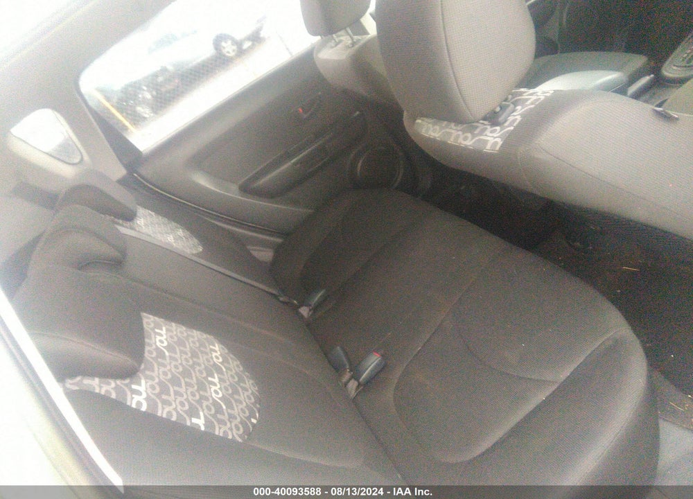 2010 KIA SOUL VIN: KNDJT2A27A7042570